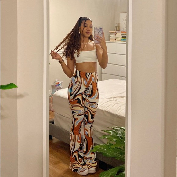 hillaryshanik28